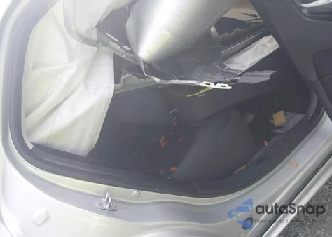 2019 Chrysler 300 Touring Awd z USA, uszkodzony, nr VIN 2C3CCARG4KH566482